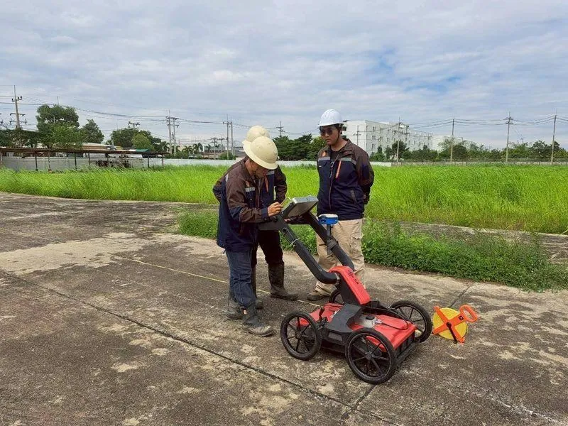 GPR สแกนคอนกรีตหาเหล็กเสริม โพรง และท่อฝัง แบบไม่ทำลาย ตาม ASTM D6432
