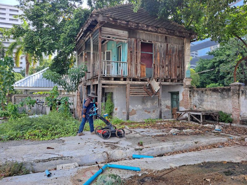 Ground Penetrating Radar — สแกนหาแนวท่อและวัตถุใต้ดินบริเวณอาคารไม้เก่า กลางกรุงเทพฯ